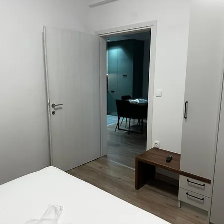 Apartamento Tsimiski